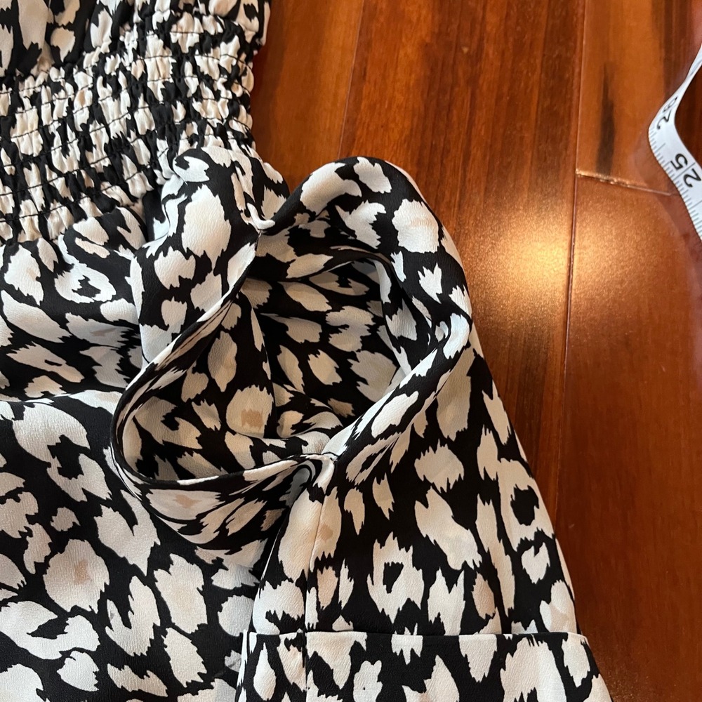 Bebe Romper Shorts One-Piece Strapless‎ Animal Print Black White Ruffle XXS 2XS - Picture 6 of 12